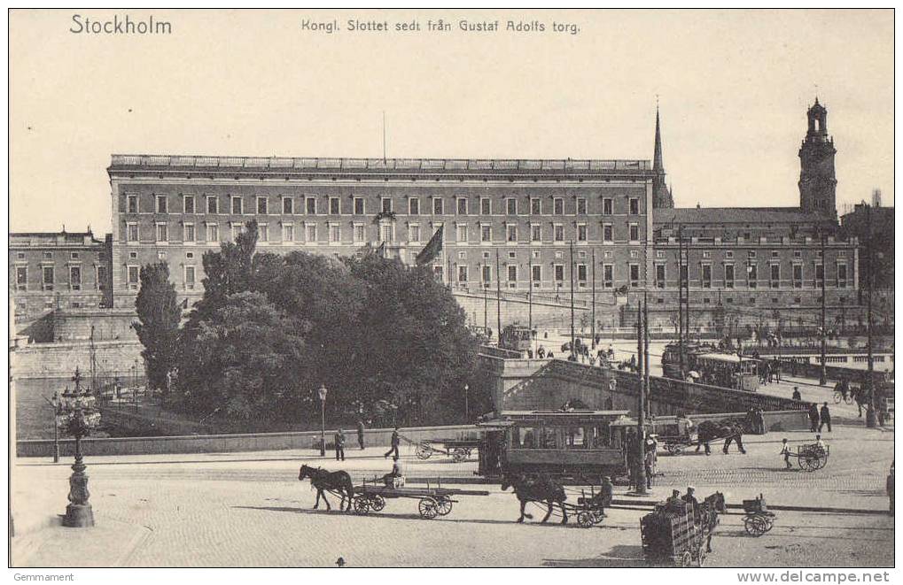 STOCKHOLM - KONGL SLOTTET SEDT FRAN GUSTAV ADOLFS TORG - Suède