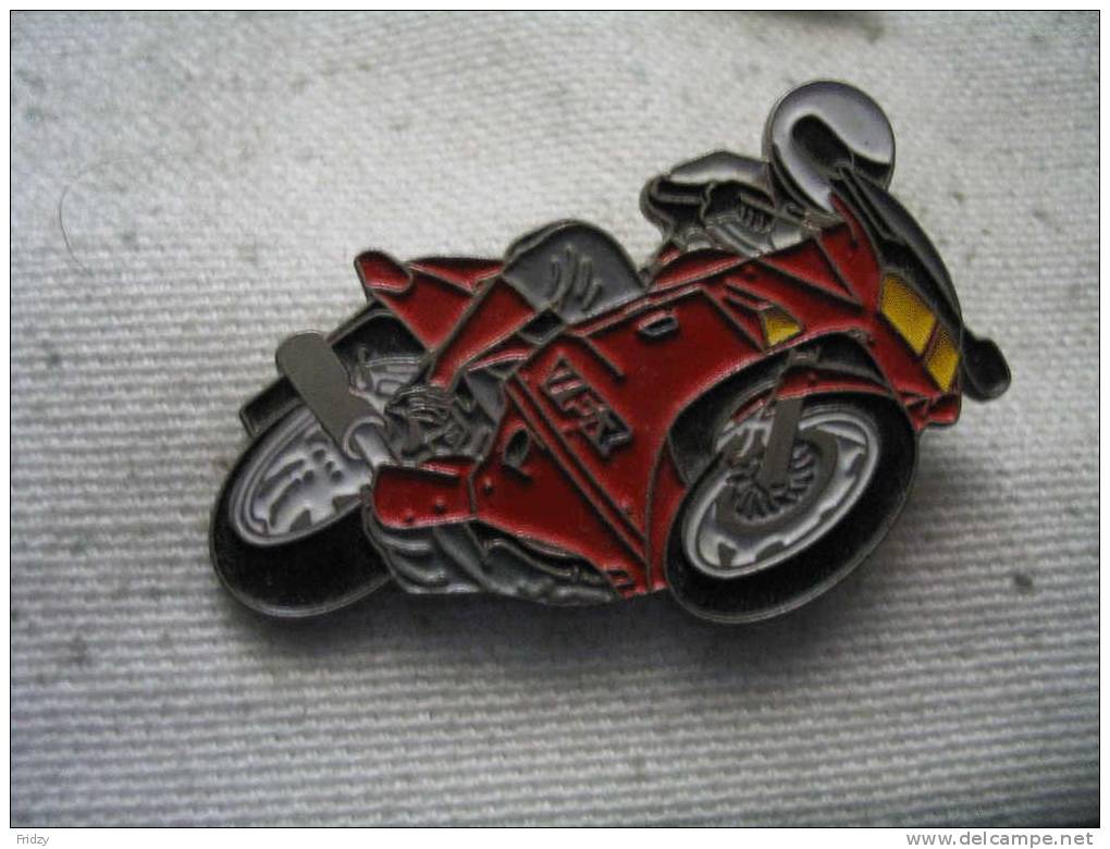 Pin´s Moto VFR, Pin´s 2 Attaches - Motos