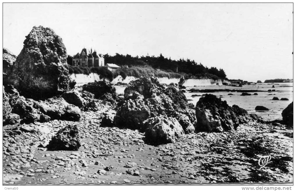 17 - CHATELAILLON - Les Rochers, D'Angoulins Et Le Château - Châtelaillon-Plage