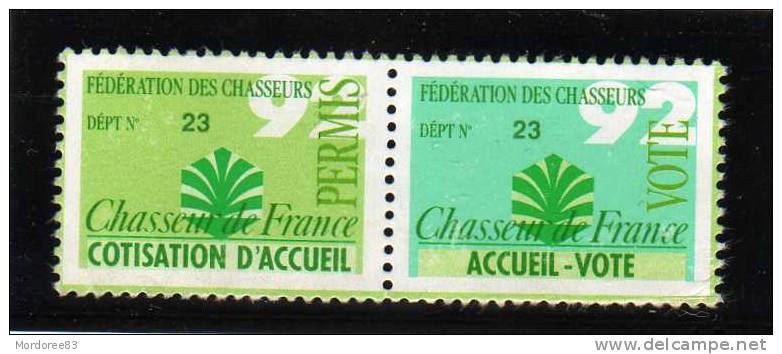 PAIRE DE VIGNETTES FEDERATION DES CHASSEURS DEPT 23 SAISON 1992 - Sports