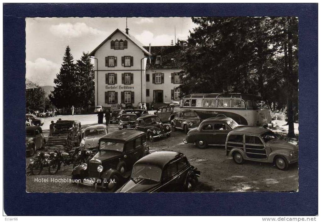 Allemagne - BADENWEILER - Hôtel Hochblauen -CPSM  Année 1958  Trés Animée Voitures Motos Autocar  Beaux Plans - Badenweiler