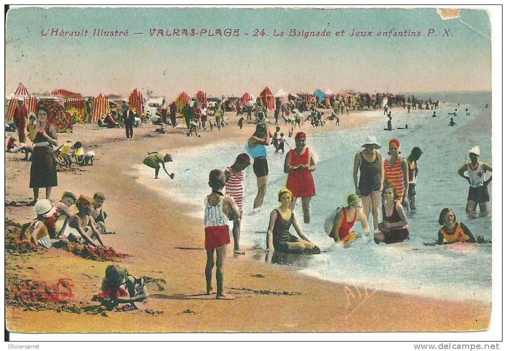 Valras Plage Jeux D'enfants La Baignade Un Angle Plié - Autres & Non Classés