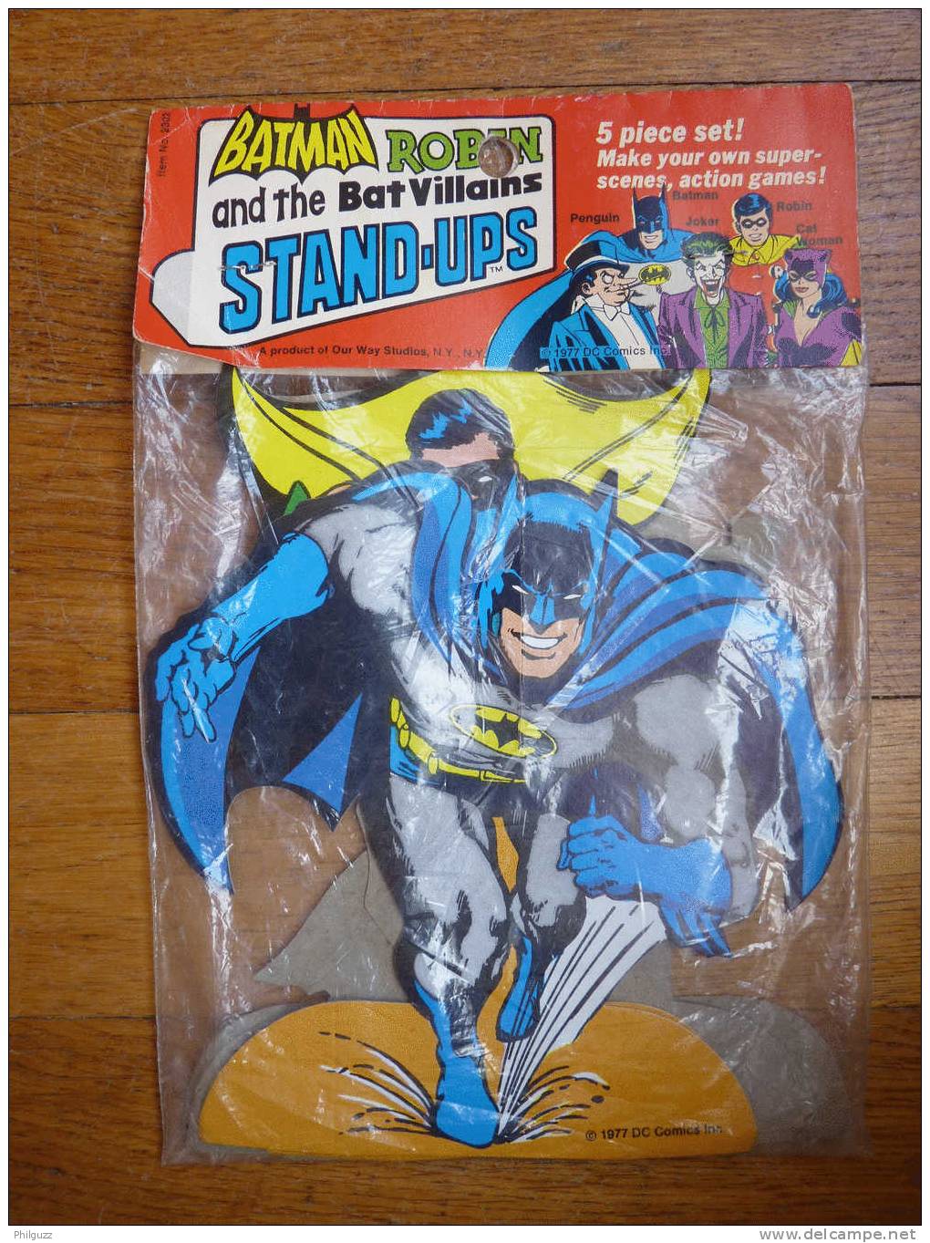 RARE 5 STAND-UPS BATMAN SOUS BLISTER Cardboard 1977 Figurines BATMAN - ROBIN - PENGUIN - JOKER CAT - WOMAN - Batman