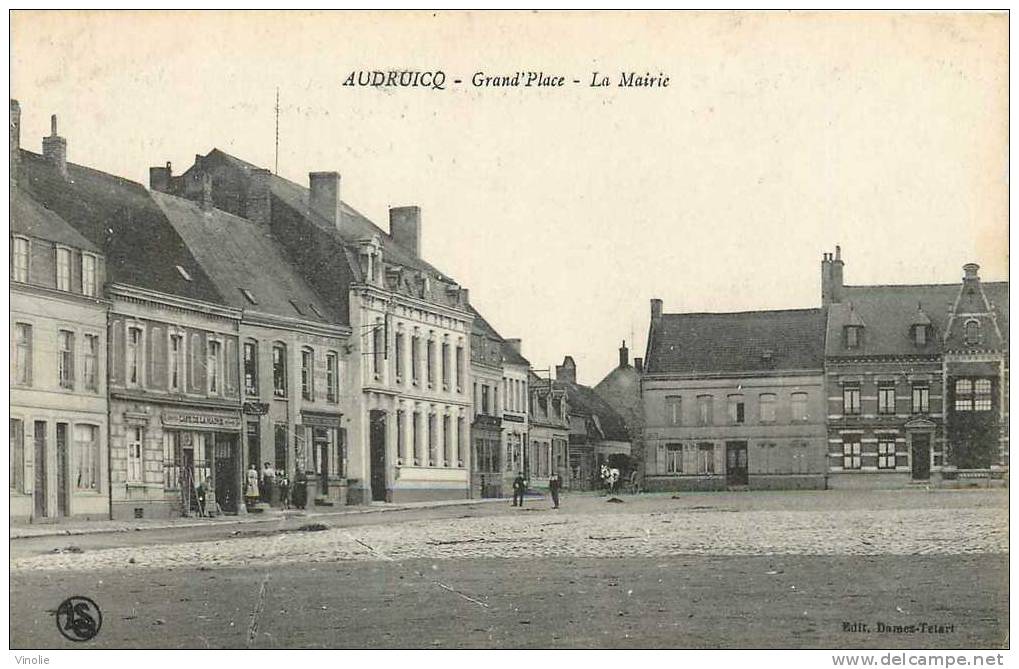 Pas-de-Calais 62  95   Audruicq  Grand'Place  La Mairie - Audruicq