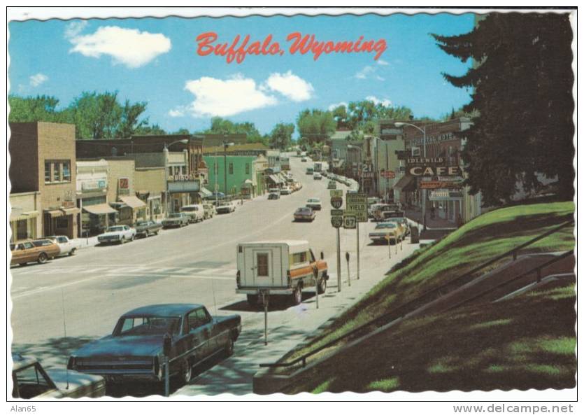 Buffalo WY Wyoming, Street Scene Cafe Sign, Autos, On C1970s Vintage Postcard - Otros & Sin Clasificación