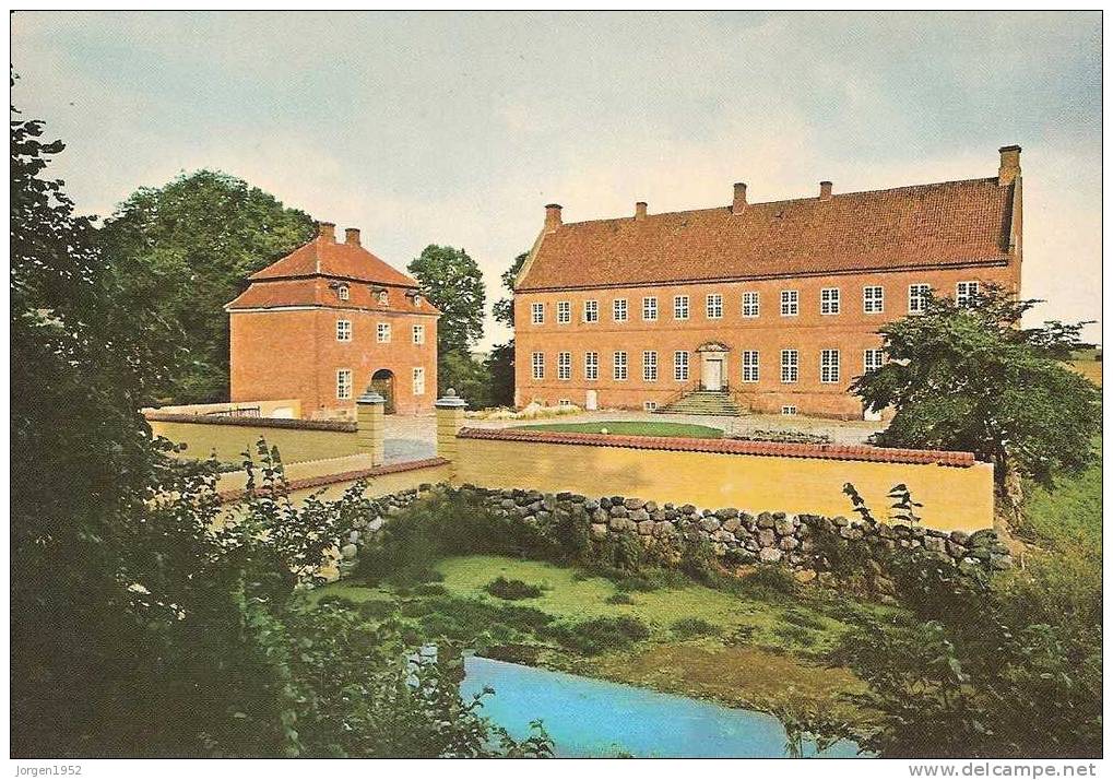 DENMARK   SELSØ MANOR HOUSE. BUILT 1576 CONVERTED TO BAROQUE 1731 - Dänemark