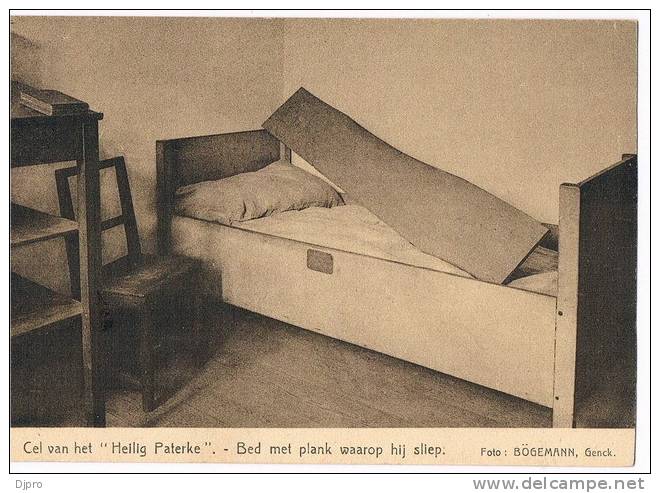 Cel Van Het Heilig Paterke  Bed Met Plank Waarop Hij Sliep    Foto Bogeman - Hasselt