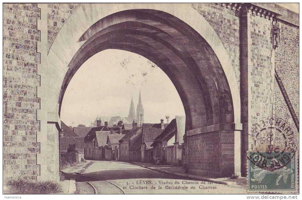 3 LEVES VIADUC DU CHEMIN DE FER ET CLOCHERS DE LA CATHEDRALE DE CHARTRES - Lèves