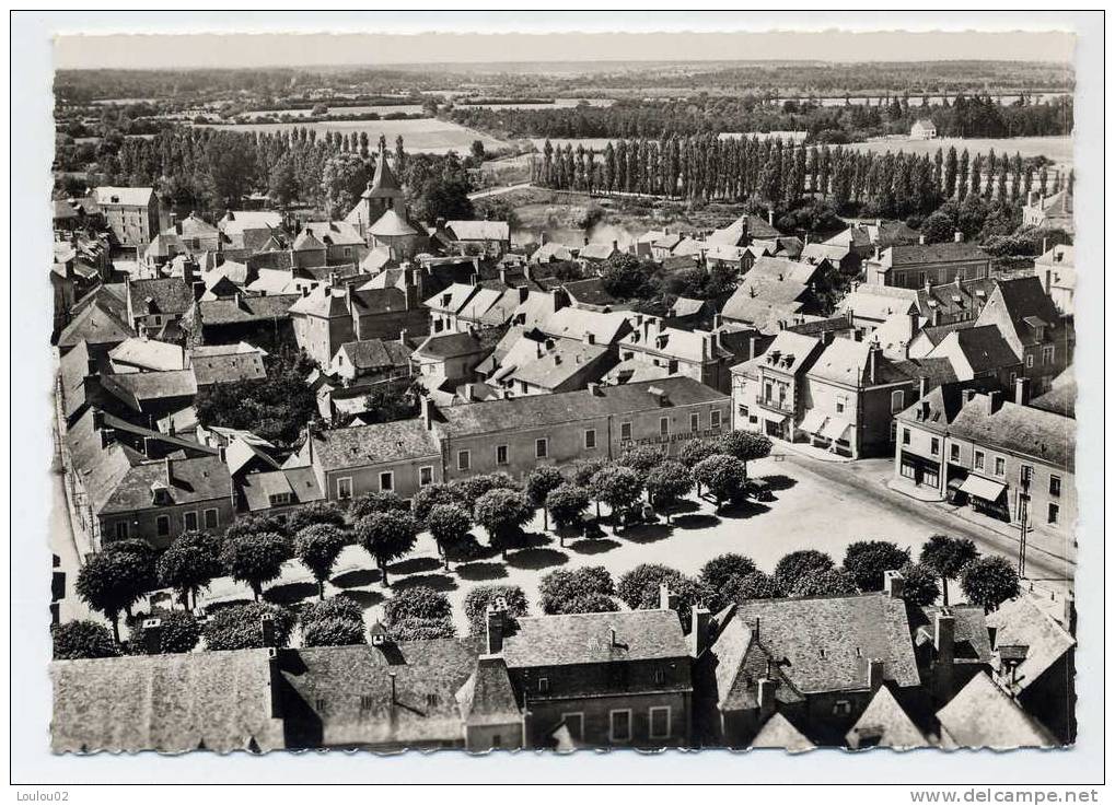 72 - MALICORNE SUR SARTHE - Place De La République - Bord Dentelé - Excellent état - Malicorne Sur Sarthe