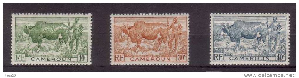 Kameroen Postfris (R) 1946 Mi Nr 270-272 Animals Cow - Neufs