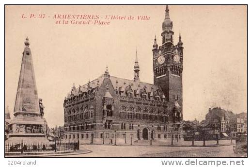 Armentières - L'Hôtel De Ville Et La Grand' Place : Achat Immédiat - Armentieres