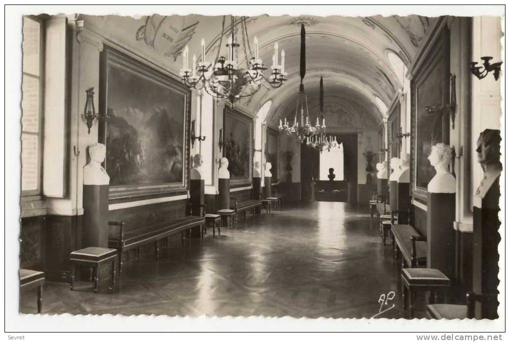 Château De GROS-BOIS. - La Galerie Des Batailles. CPSM 9x14 - Chateau De Grosbois