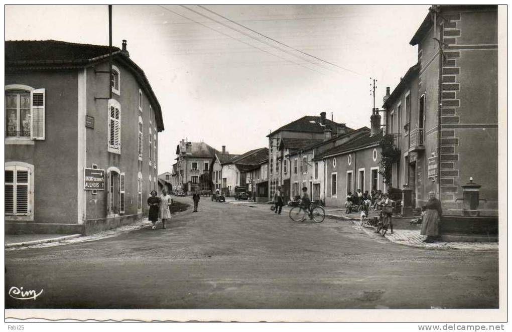 CHATENOIS Rue De Longchamp - Chatenois