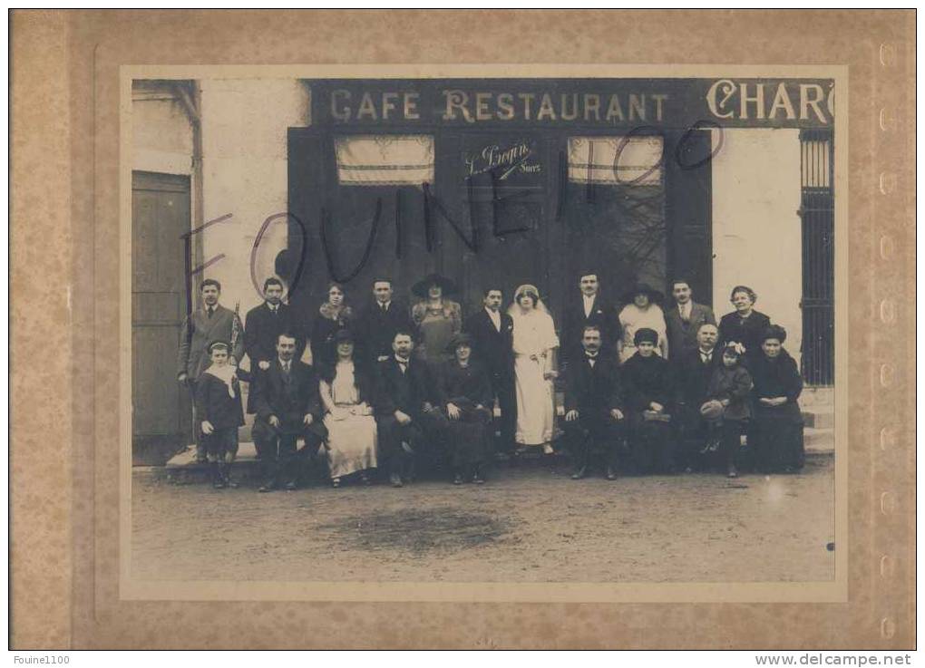 Photo Sur Support Cartonné  Mariage Au Café Restaurant De La Maison MARTIN à MARMAGNE 18 CHER - Lieux