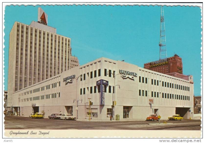 Milwaukee WI Wisconsin, Greyhound Bus Depot Downtown Street Scene, Taxi, Auto, On C1960s/70s Vintage Postcard - Milwaukee