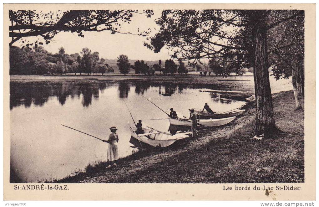 38 ANDRE-le-GAZ        Les Bords Du Lac St-Didier  Avec Pêcheurs - Saint-André-le-Gaz