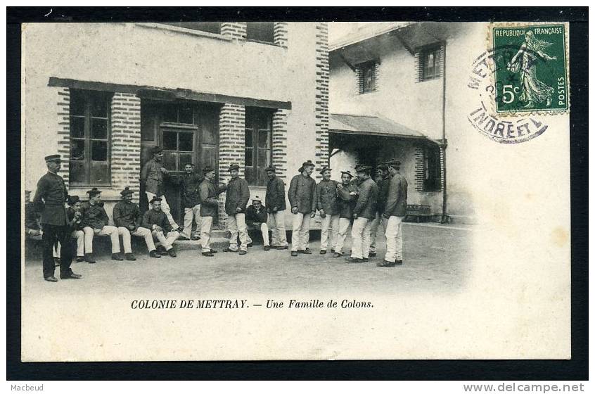 37 - METTRAY - La Colonie Pénitentiaire - Une Famille De Colons - Mettray