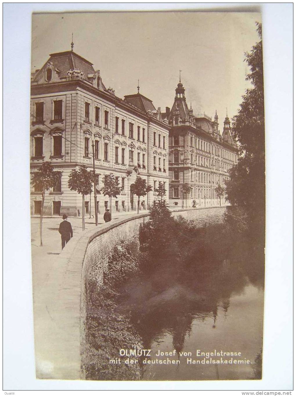 Cpa, Carte Photo, Très Belle Vue Animée, Olmutz Josef Von Engelstrasse Mit Der Deutschen Handelsakademie - Tchéquie