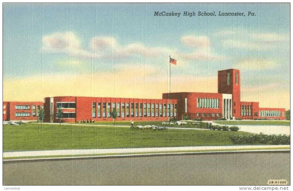 USA – United States – McCaskey High School, Lancaster, Pa, Unused Linen Postcard [P4229] - Lancaster