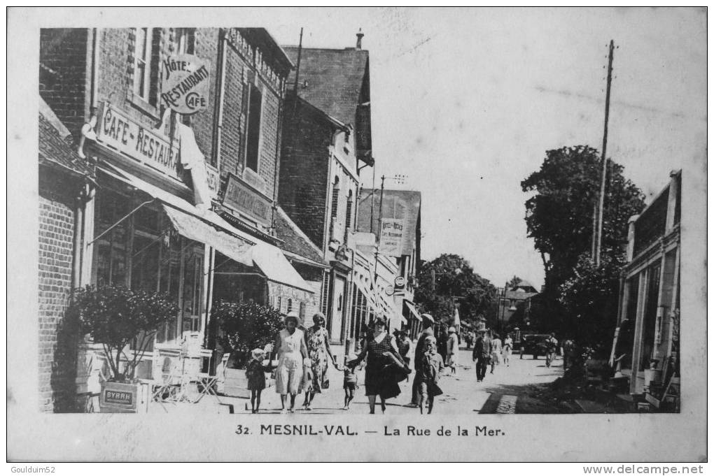 La Rue De La Mer - Mesnil-Val