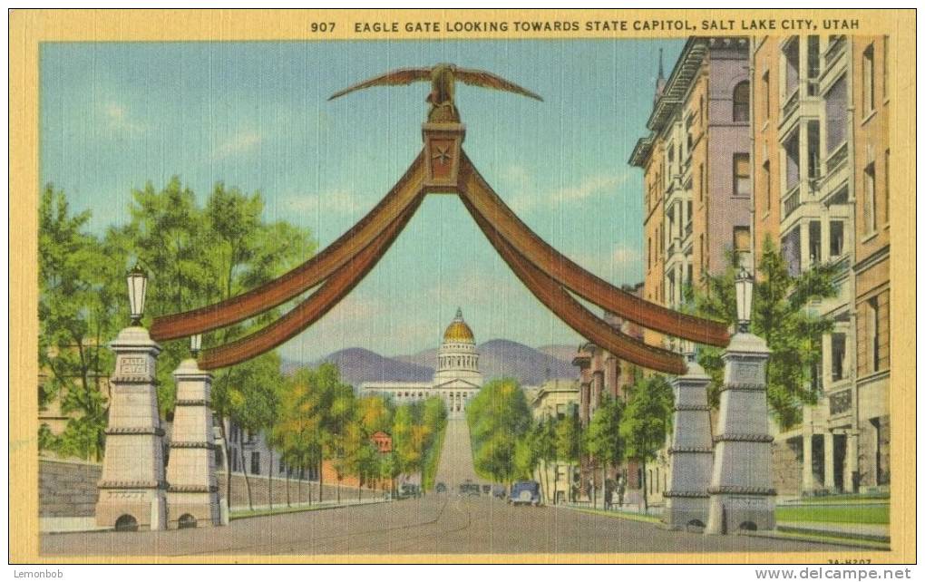 USA – United States – Eagle Gate Looking Towards State Capitol, Salt Lake City, Utah 1947 Unused Linen Postcard [P4313] - Salt Lake City