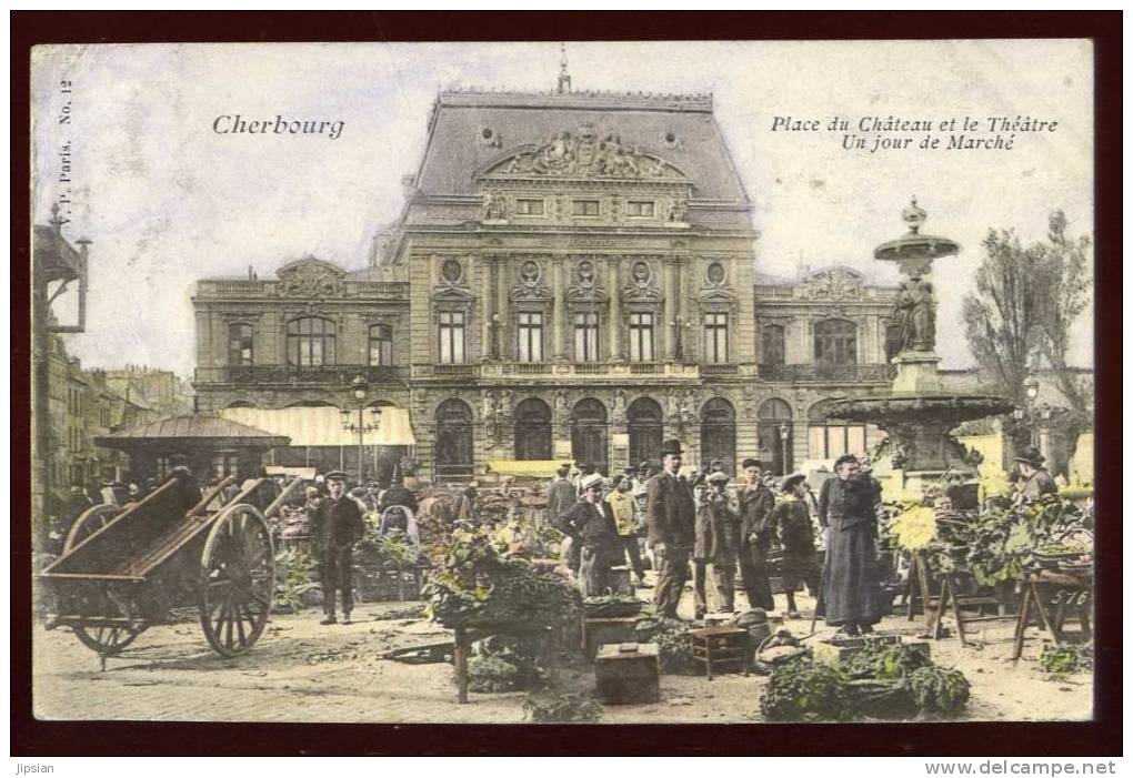 Cpa Du 50  Cherbourg Place Du Château Et Le Théâtre Un Jour De Marché   LOR6 - Cherbourg