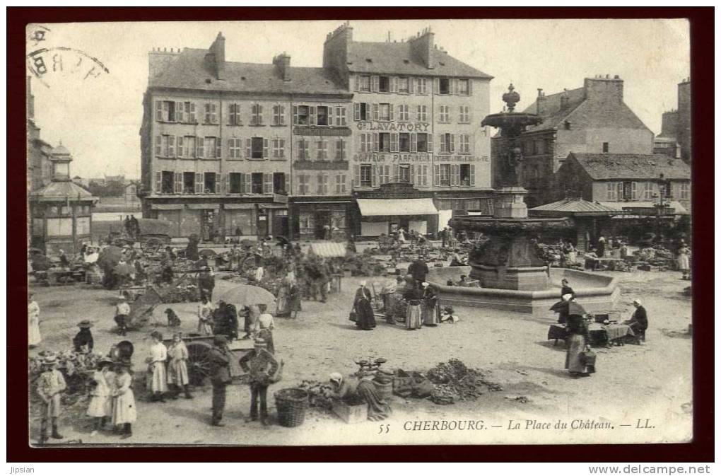 Cpa Du 50  Cherbourg La Place Du Château    LOR6 - Cherbourg