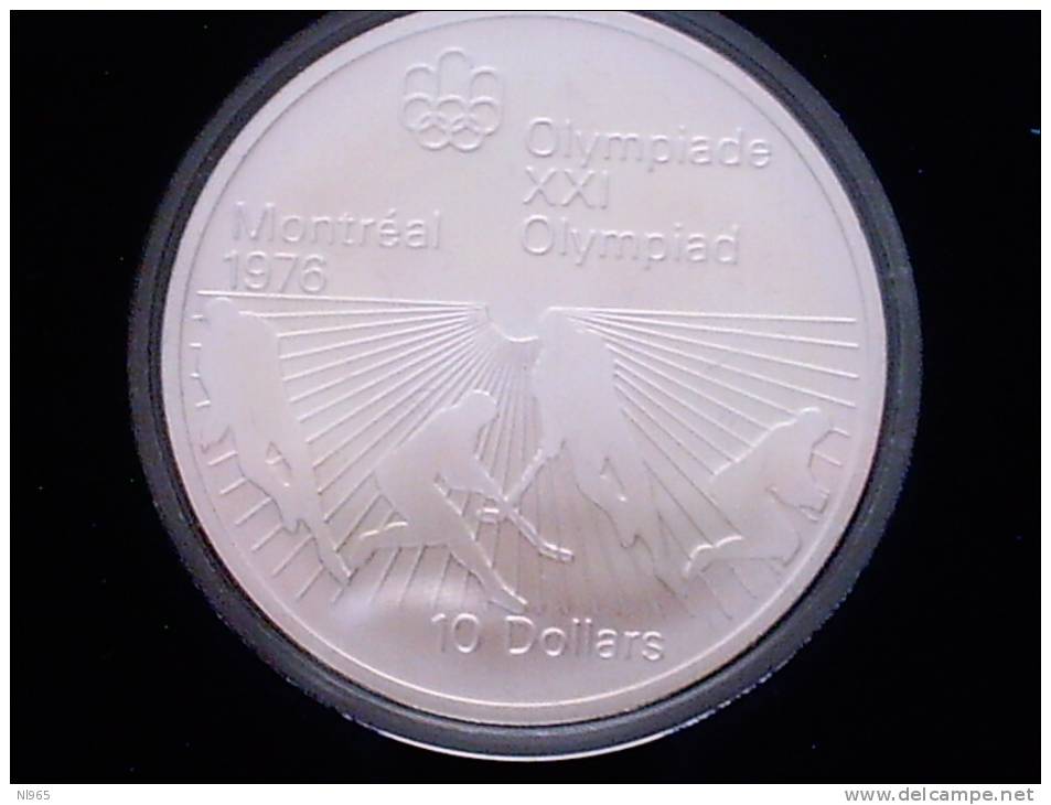 CANADA  1976 OLIMPIADI MONTREAL  OLYMPIC HOCKEY SU PRATO  ( FIELD HOCKEY )  10 SILVER DOLLARS  In ARGENTO FDC UNC - Canada