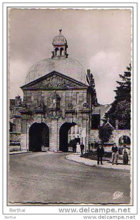 52 LANGRES - Porte Des Moulins - Langres