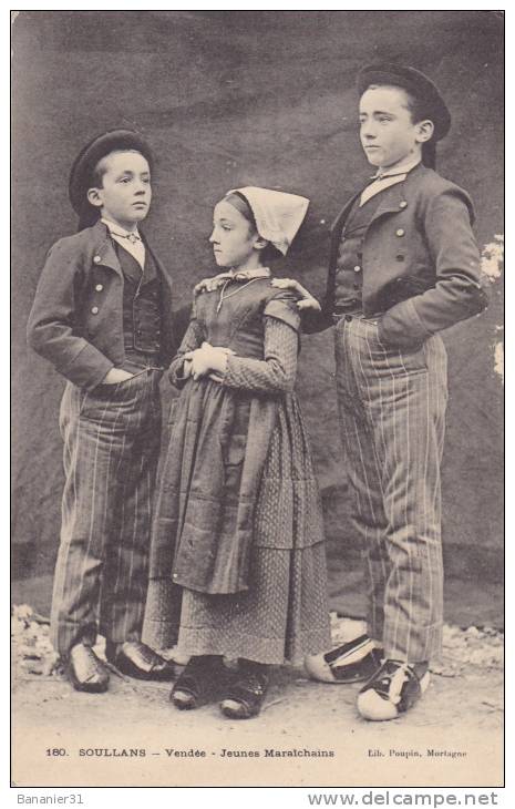 CPA 85 @ SOULLANS @ Vendée - Jeunes Maraichains En 1904 @ Coiffes Et Costumes Vendéens - Folklore Local - Soullans
