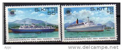 Bateaux De Croisieres Queen Elisabeth II & Stella Oceanis.  ILE ST KITTS (Antilles) 2 T-p Neufs ** - St.Kitts-et-Nevis ( 1983-...)