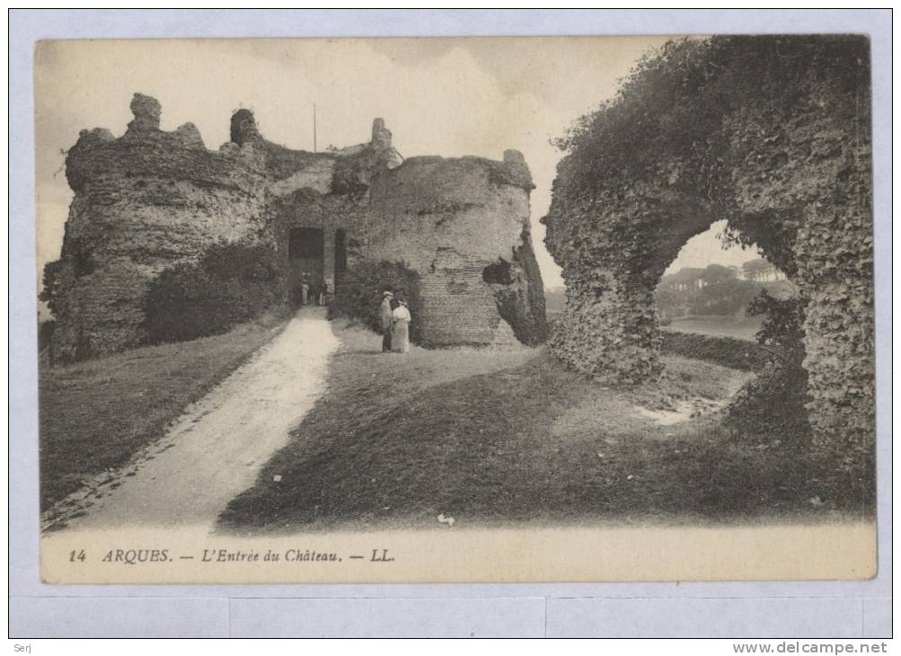 ARQUES - L' Entrée Du Château . Old PC. France. - Arques