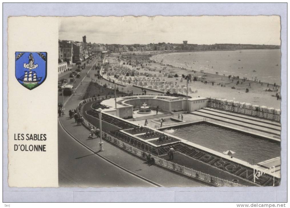 LES SABLES D' OLONNE - La Piscine Et La Plage . Old PC. France. - Sables D'Olonne