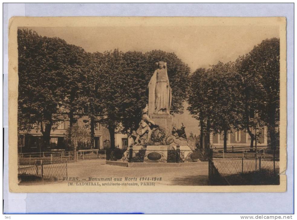 FLERS - Monument Aux Morts 1914 - 1918 . Old PC. France. - Flers
