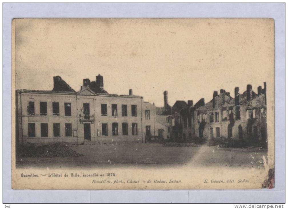 BAZEILLES - L&acute;Hôtel De Ville, Incendié En 1870 . CPA . FRANCE . - Sedan