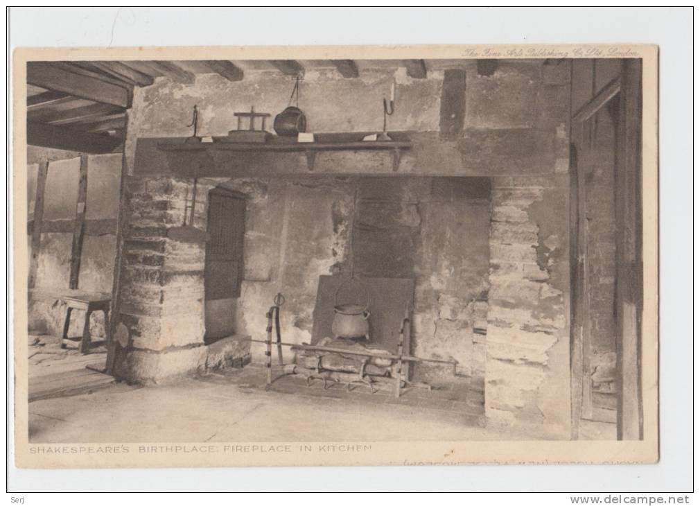 SHAKESPEARE'S Birthplace - FIREPLACE IN KITCHEN . Old PC . UK . ENGLAND - Stratford Upon Avon