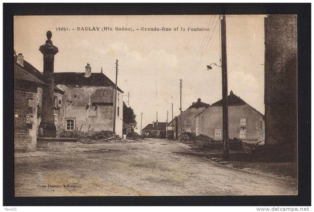 70 CPA   - HAUTE-SAONE  / BAULAY / Grande-Rue Et La Fontaine / - Autres & Non Classés