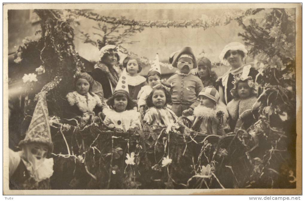 CLUNY CARTE PHOTO GROUPE D ENFANTS DANS UN CHAR - Cluny