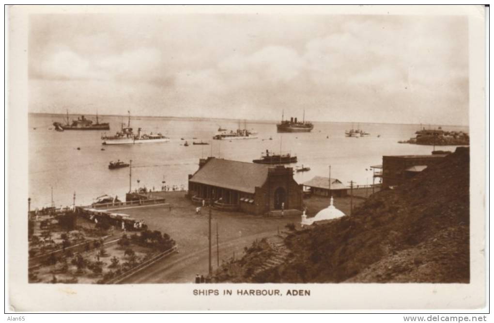 Aden British Colony, Ships In The Harbour Harbor Building,  On C1930s Vintage  Real Photo Postcard - Yemen