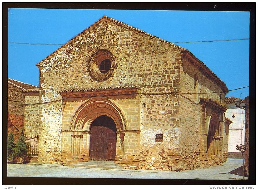 CPM  Espagne BAEZA Iglésia Romanica De Santa Cruz Eglise Romane De La Sainte Croix - Jaén
