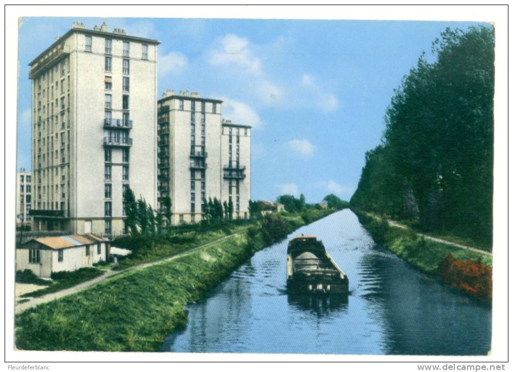 CHELLES (77) - CPM - Le Canal Et Les Tours ... Péniche, Bâtiments HLM - Other & Unclassified