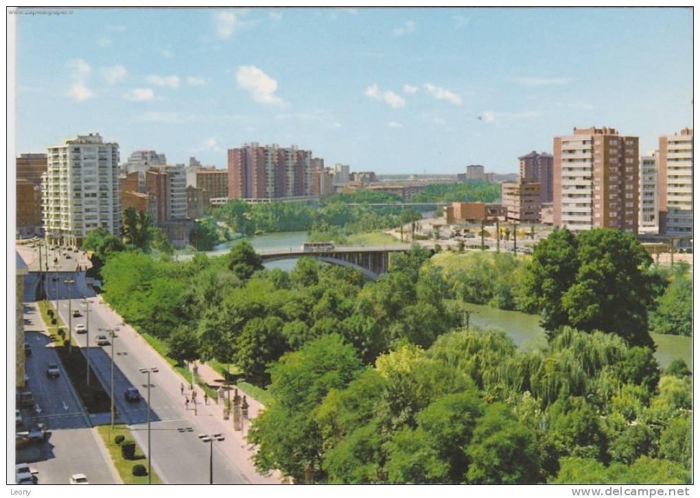 CPM D´ ESPAGNE -  VALLADOLID - Promenade Isabel La Catolica - Valladolid