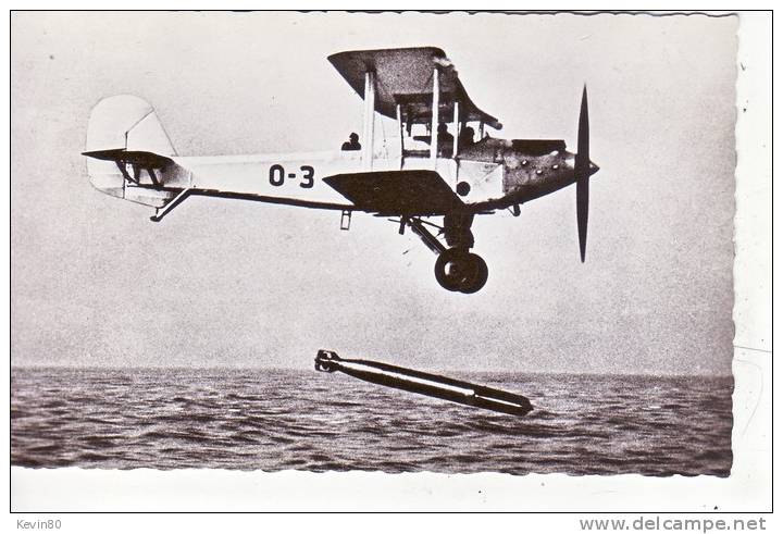 Aviation Avion Anglais Lançant Une Torpille - 1914-1918: 1st War