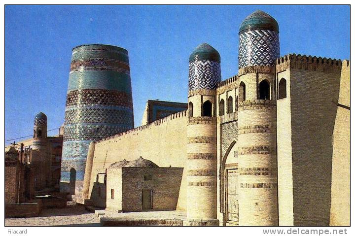 17278   Uzbekistan (USSR),  Khiva,  Ichan-Kala The Old Part Of The  City,  The Kunya-arq Citadel And The Kalta-Minar, NV - Uzbekistán