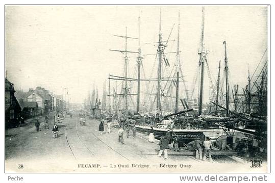 N° 13383 -cpa Fécamp -le Quai Bérigny- - Fécamp