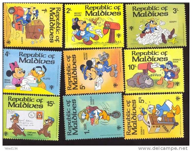 #  S-411  MALDIVES   826-34 ; MINT NEVER HINGED SET OF STAMPS OF DISNEY POSTAL SERVICE - Disney