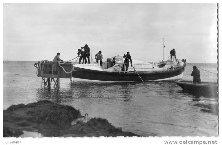 BARFLEUR (50) Canot De Sauvetage Crestey Et Sauvé - Barfleur