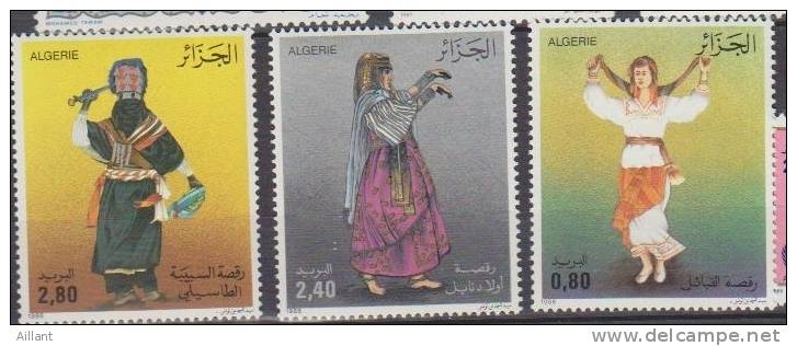 Algérie. 1986. Danses. Costumes Traditionnels. ** - Costumes