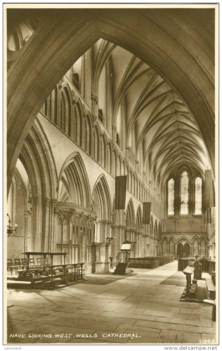 Britain – United Kingdom – Nave Looking West, Wells Cathedral Unused Real Photo, RPPC Postcard [P4552] - Wells