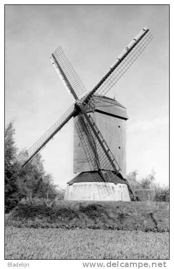 KORTEMARK (W.Vl.) - Molen/moulin - De Koutermolen In 1990, Toen Deze Nog In Goede Staat Verkeerde - Kortemark